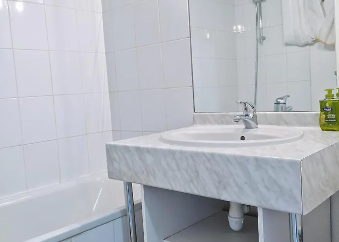 Appt T3 Calme Bord Du Avec Piscine Apartmán